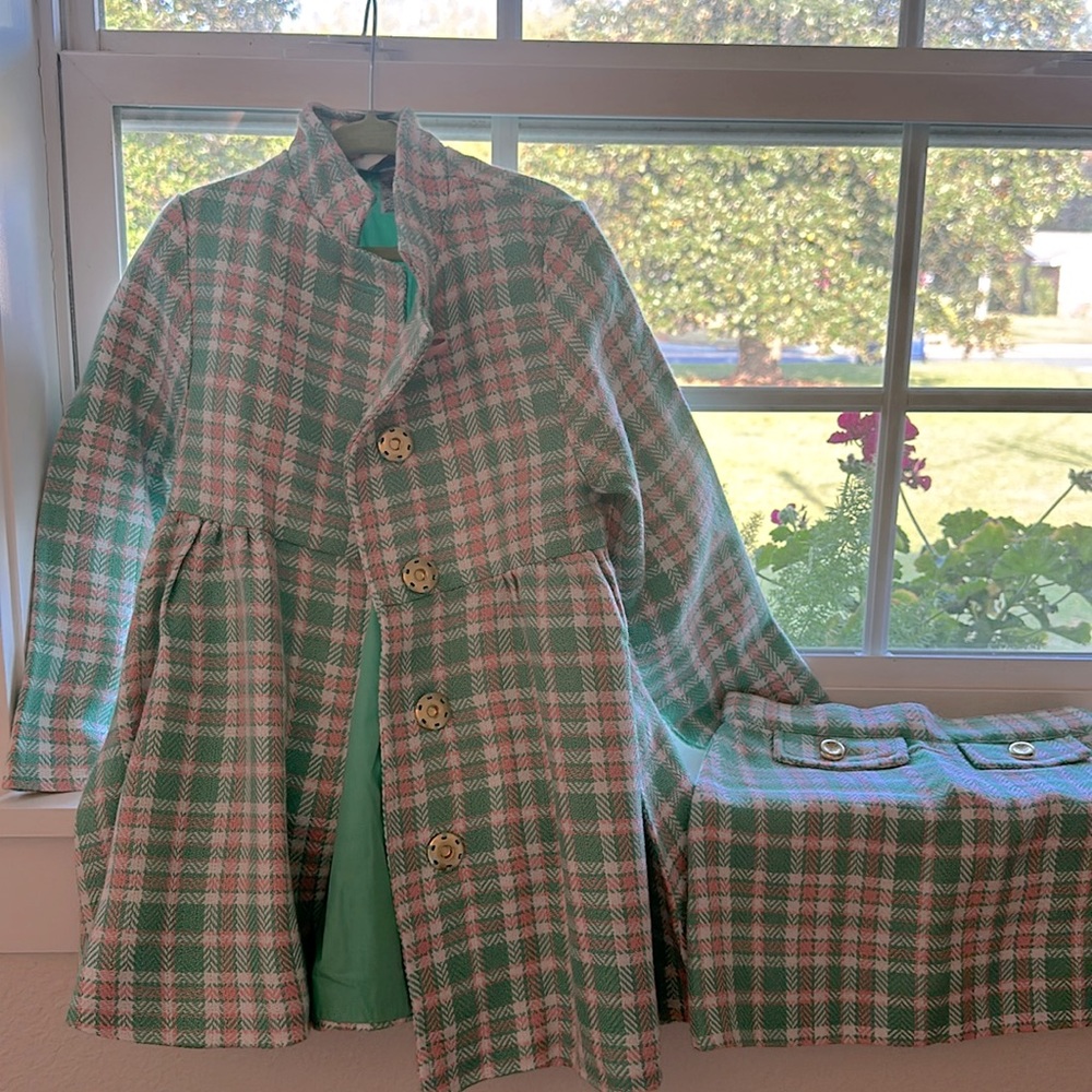 Beautiful Beaufort bonnet suit, worn once